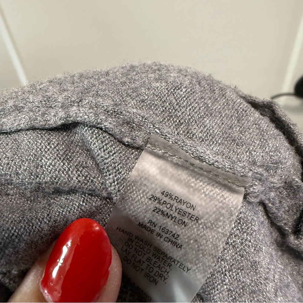 Aaeda Open Front Cardigan Sweater Grey White Floral Embroidery Soft Knit Neutral - Picture 5 of 9